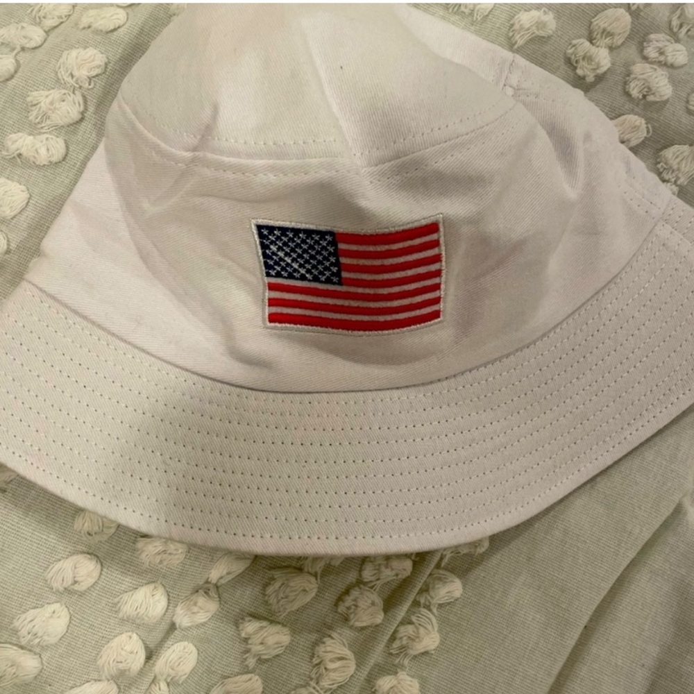 American flag bucket hat